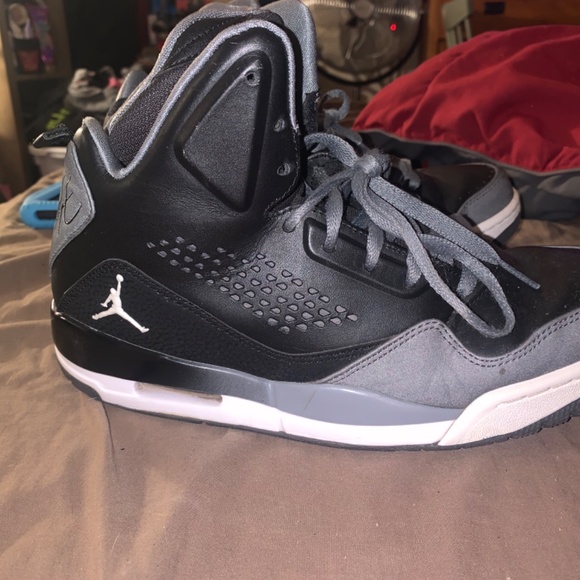 Jordan SC3 Mens 8.5 - Picture 7 of 8